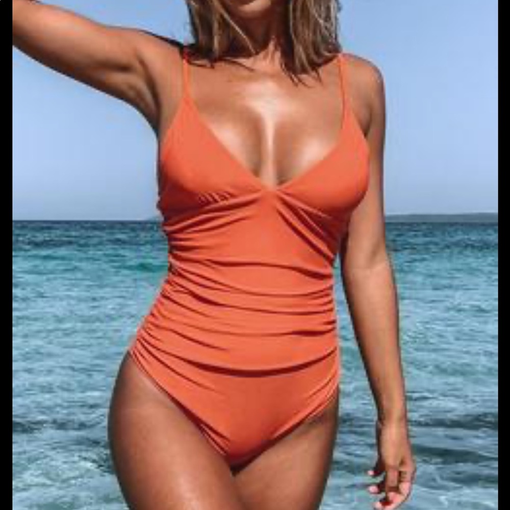 NEW! Cupshe Bright Day Shirring V Neck One…